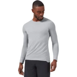 On Running Men's Comfort Long Tee -Explore Apparel Small PNG SS21 Comfort Long T Glacier M Pack Shot 1 1