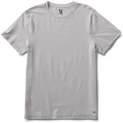 Vuori Men's Tuvalu Tee